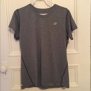 New Balance t-shirt L